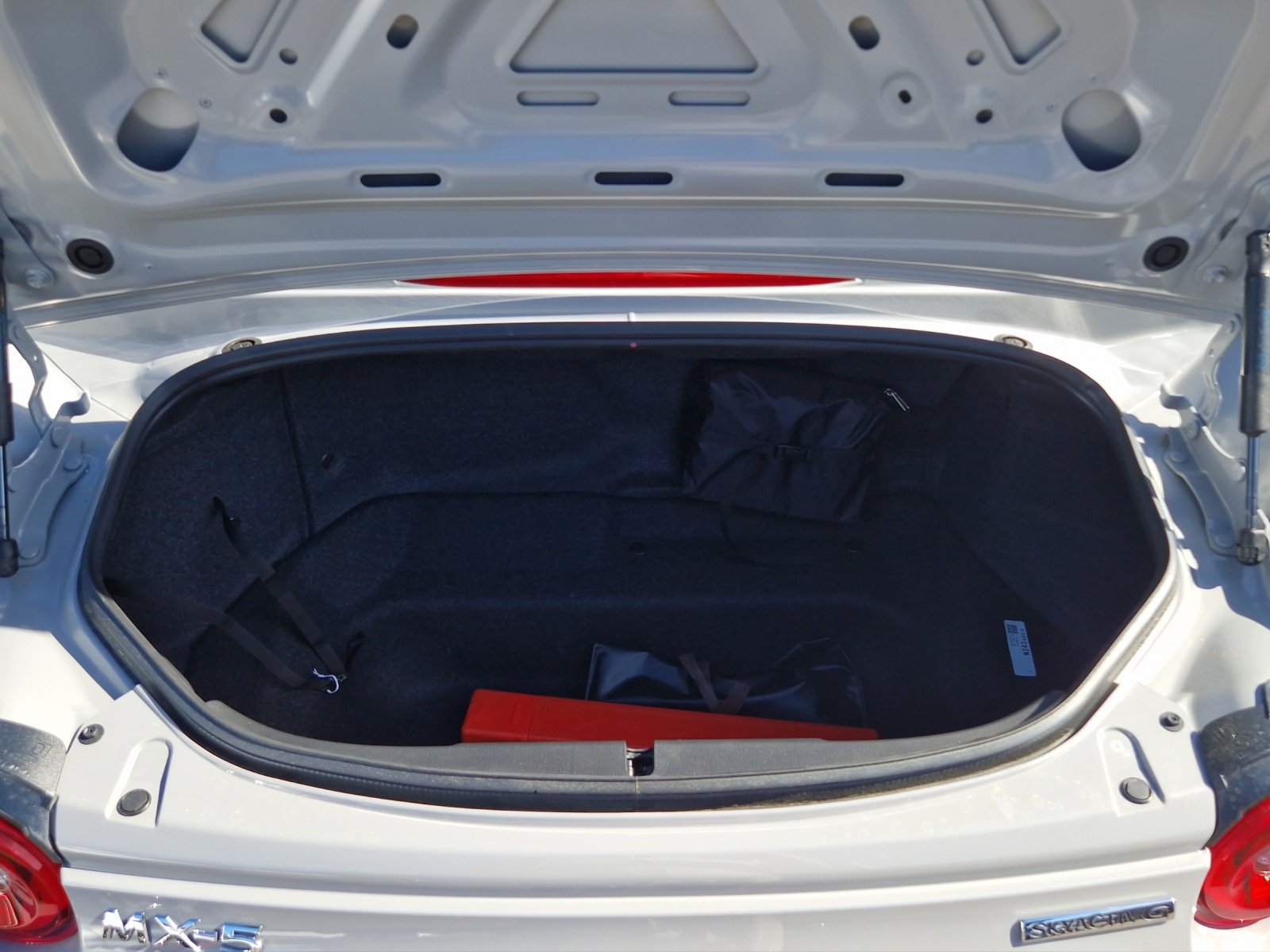 MAZDA MX-5 1.5 Homura Skyactiv-G 132, Recaro-Sitze, uvm., Benzin, Vorführwagen, Handschaltung - 6
