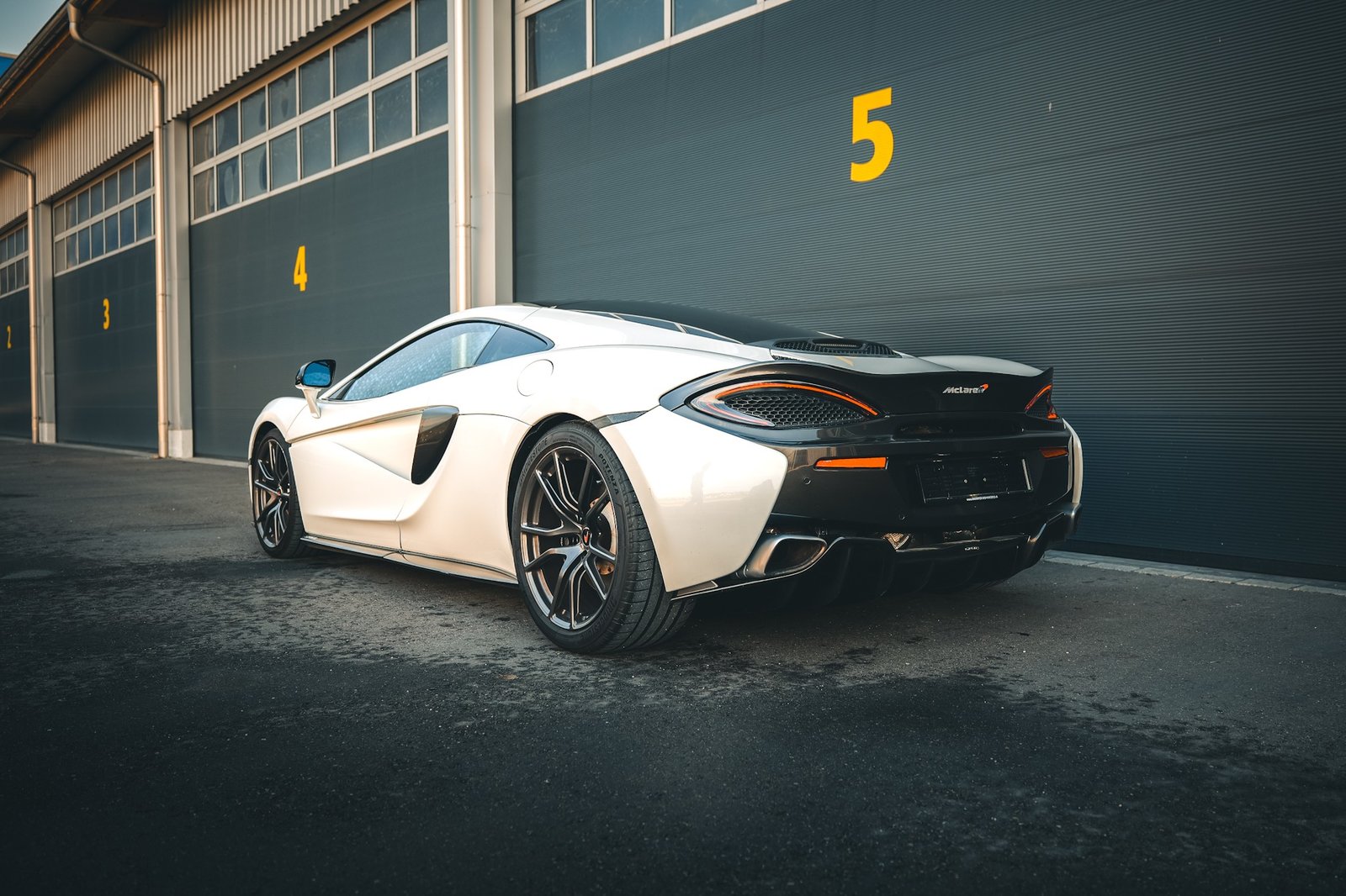 MCLAREN 570GT Coupé 3.8 V8 SSG, Benzin, Occasion / Gebraucht, Automatik - 3