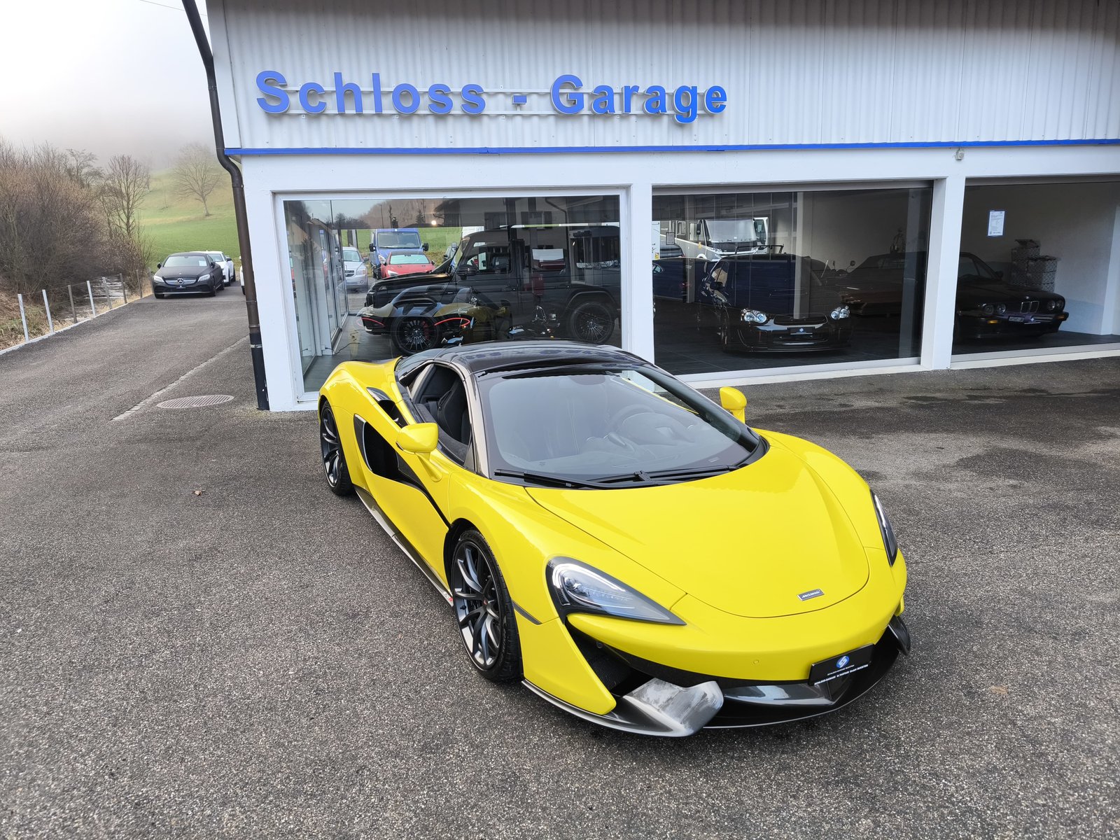 MCLAREN 570S Spider 3.8 V8 SSG, Petrol, Second hand / Used, Automatic - 3