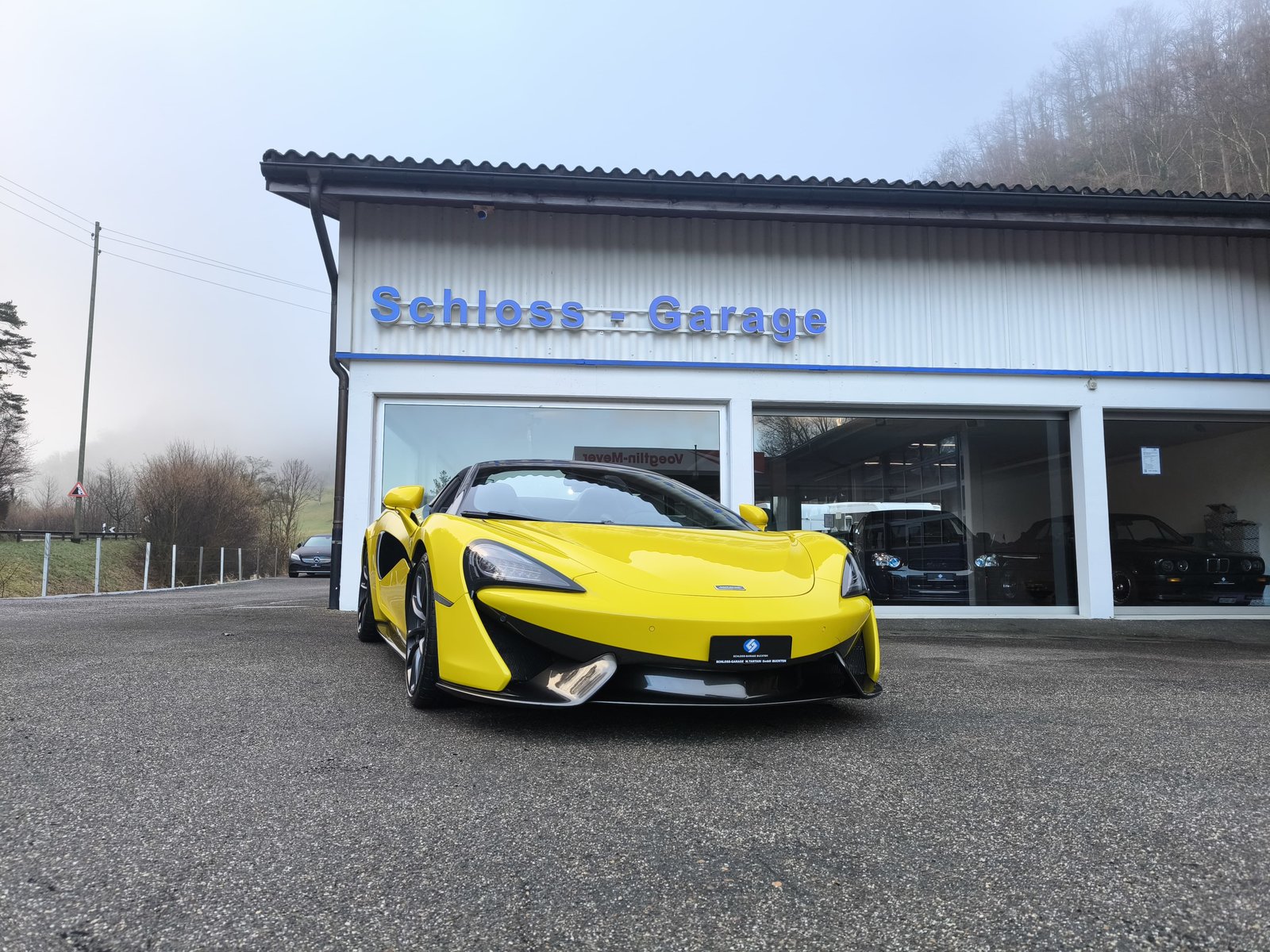 MCLAREN 570S Spider 3.8 V8 SSG, Petrol, Second hand / Used, Automatic - 4