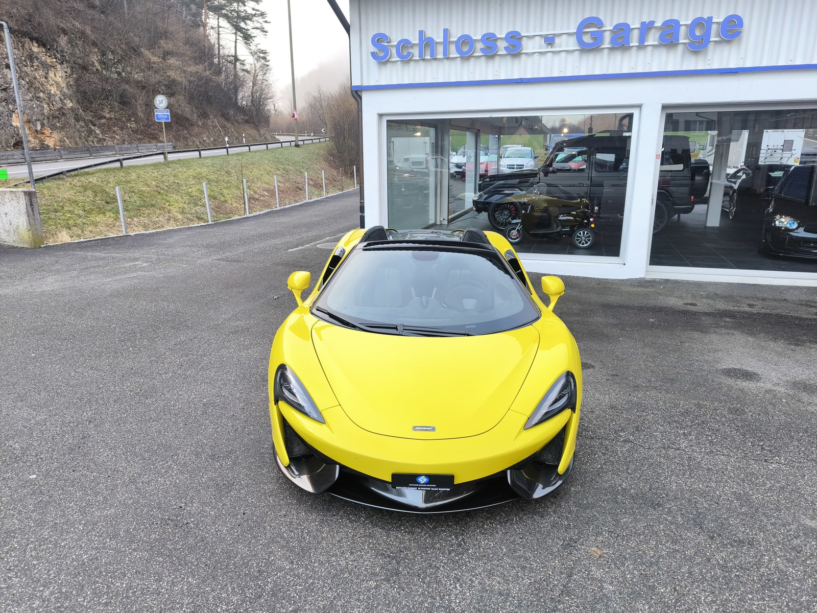 MCLAREN 570S Spider 3.8 V8 SSG, Petrol, Second hand / Used, Automatic - 5