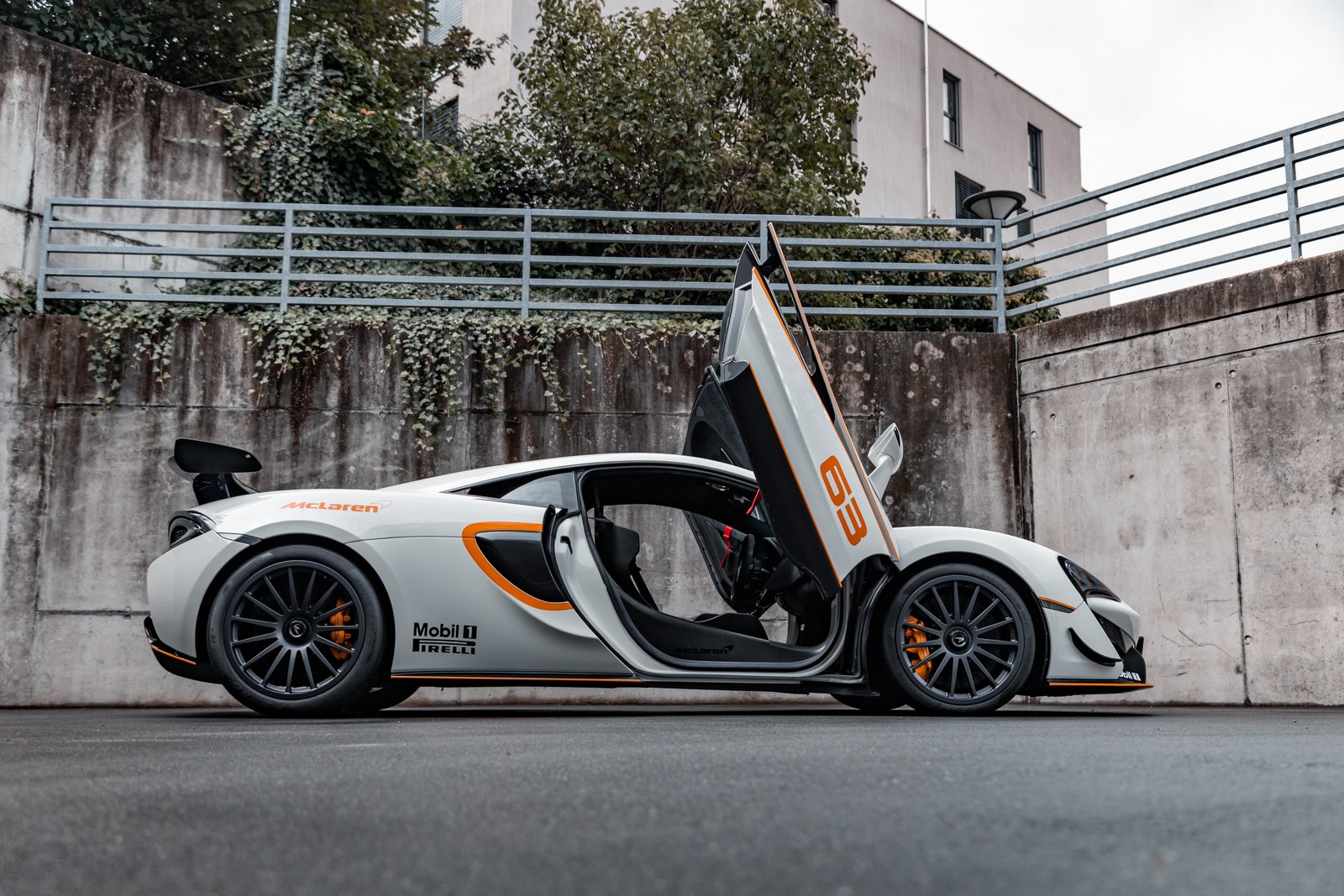 MCLAREN 620R 1of225, Petrol, Second hand / Used, Automatic - 2