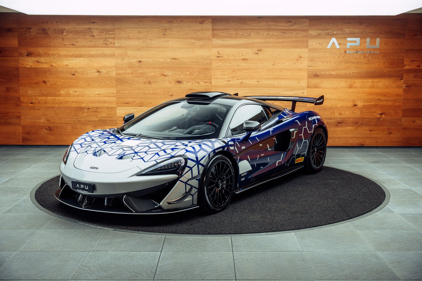 MCLAREN 620R MSO Lantana Purple 1/225, Petrol, Second hand / Used, Automatic - 4