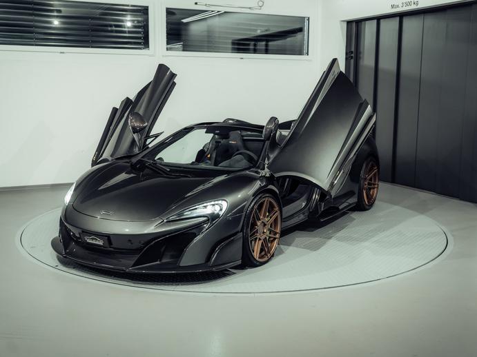 MCLAREN 675LT Spider 3.8 V8 SSG, Benzin, Occasion / Gebraucht, Automatik