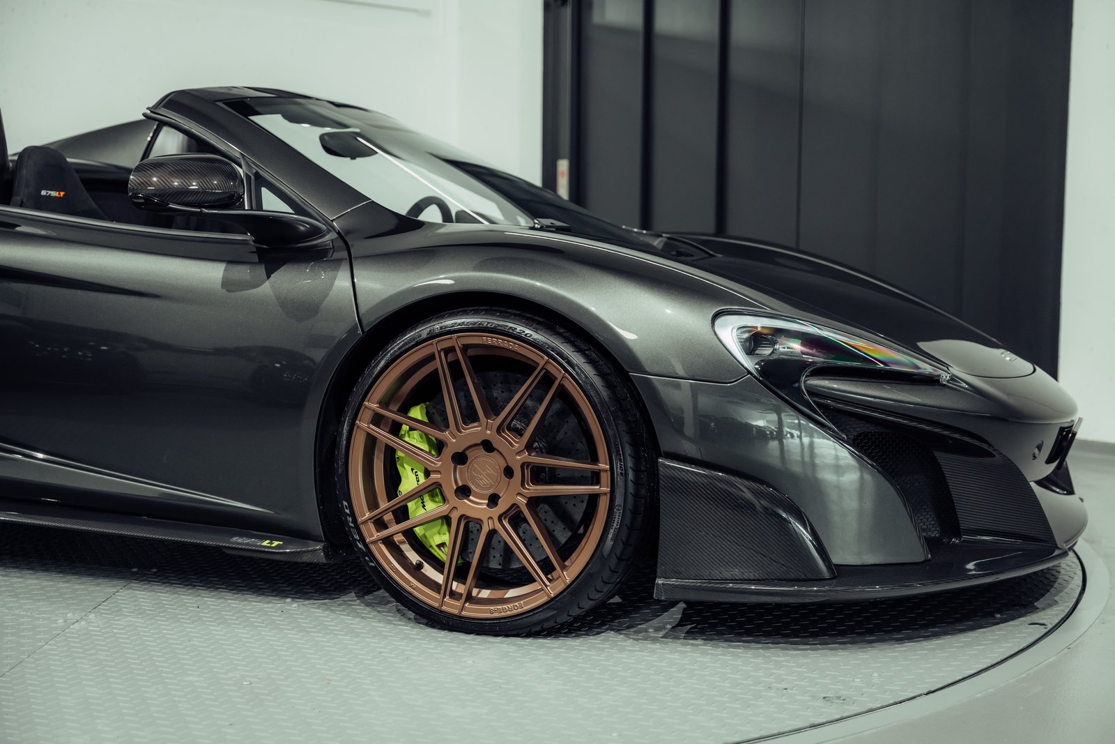 MCLAREN 675LT Spider 3.8 V8 SSG, Benzin, Occasion / Gebraucht, Automatik - 6