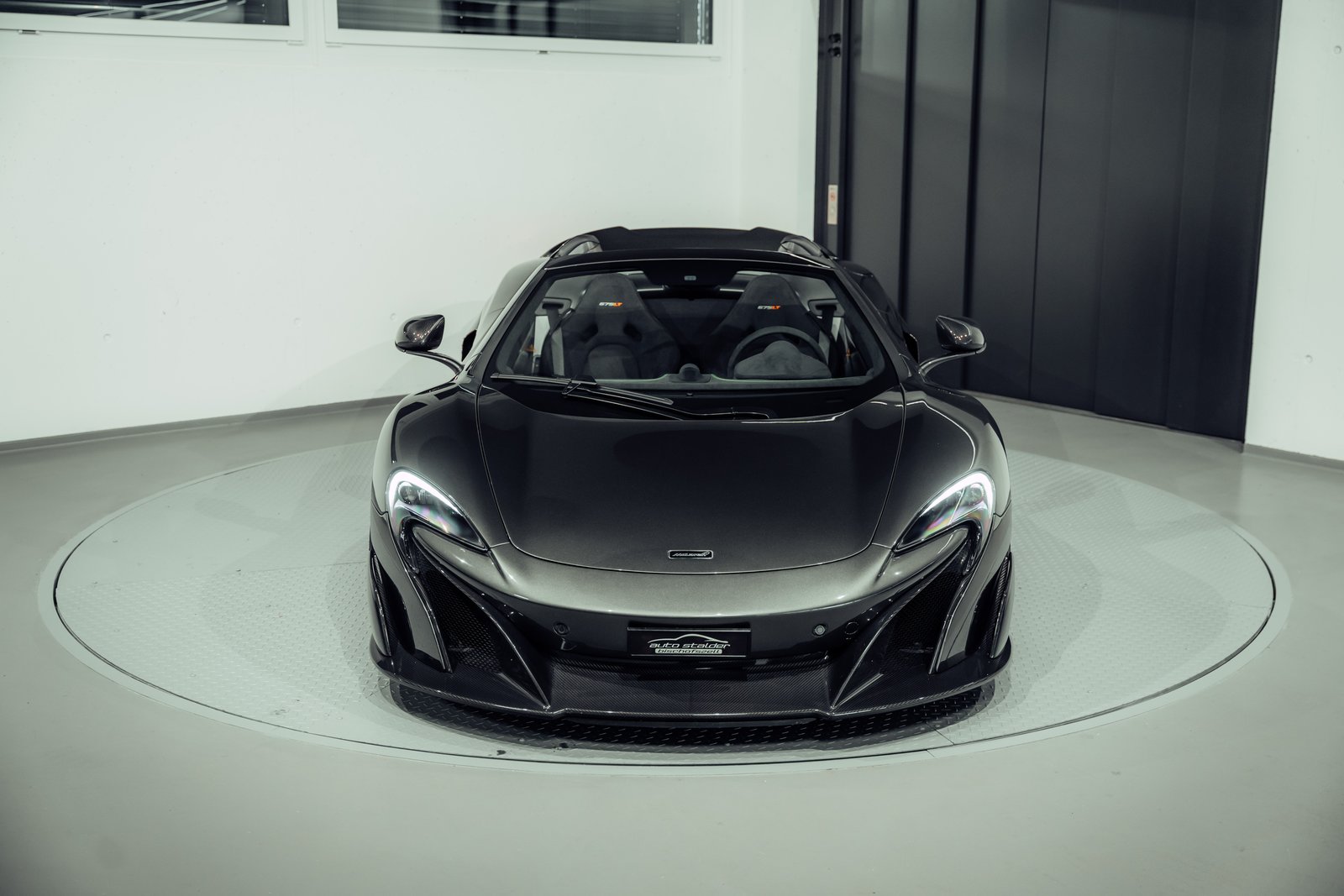 MCLAREN 675LT Spider 3.8 V8 SSG, Benzin, Occasion / Gebraucht, Automatik - 7