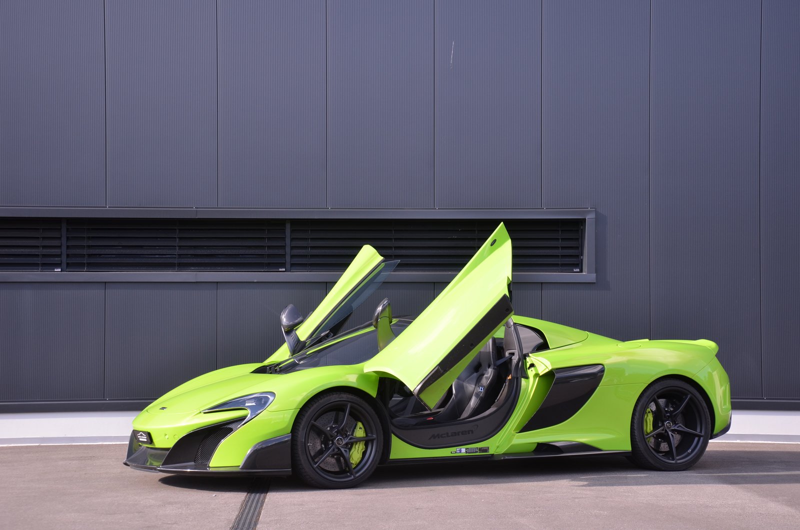 MCLAREN 675LT Spider 3.8 V8 SSG, Benzin, Occasion / Gebraucht, Automatik - 2