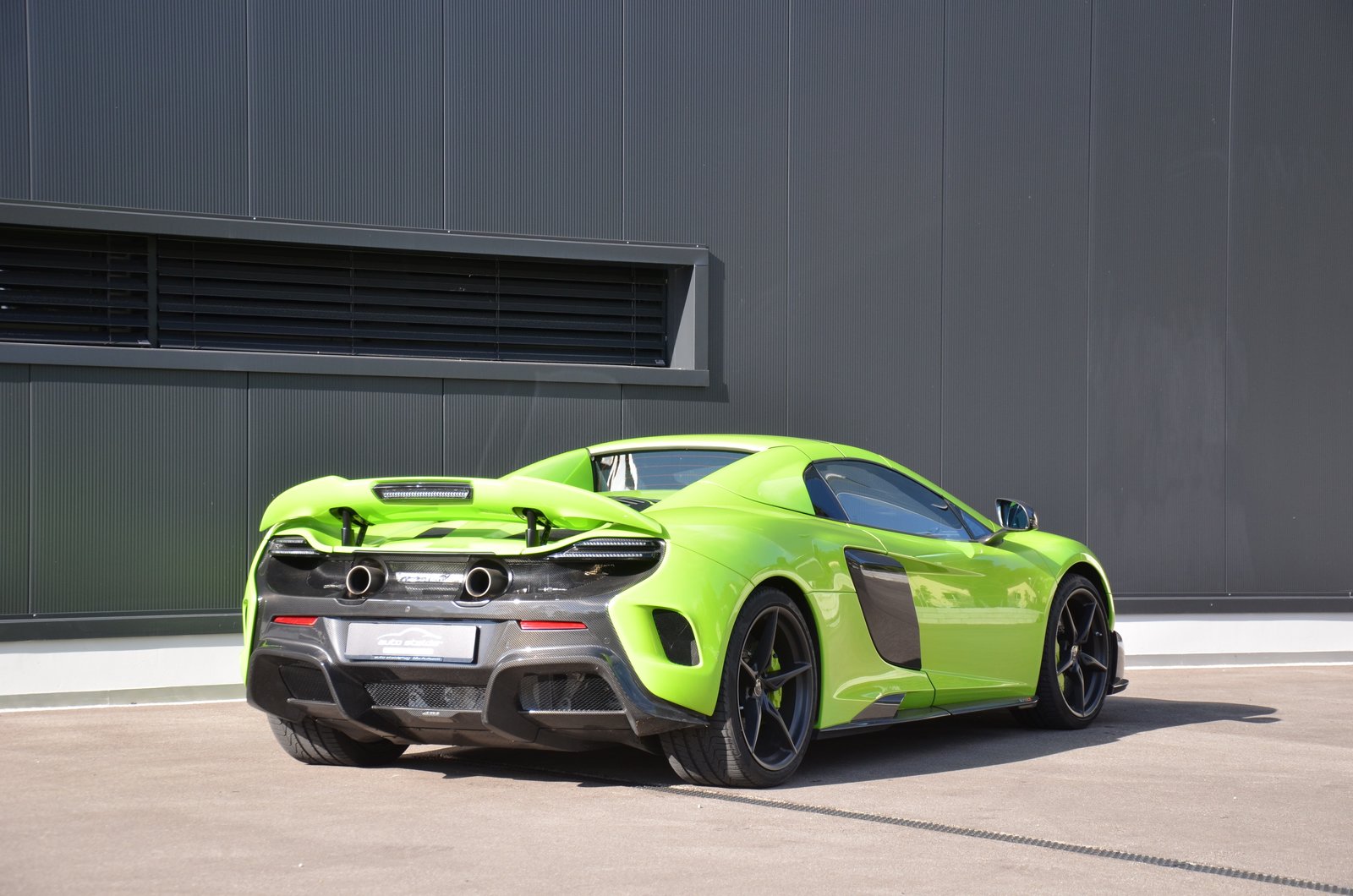 MCLAREN 675LT Spider 3.8 V8 SSG, Benzin, Occasion / Gebraucht, Automatik - 7