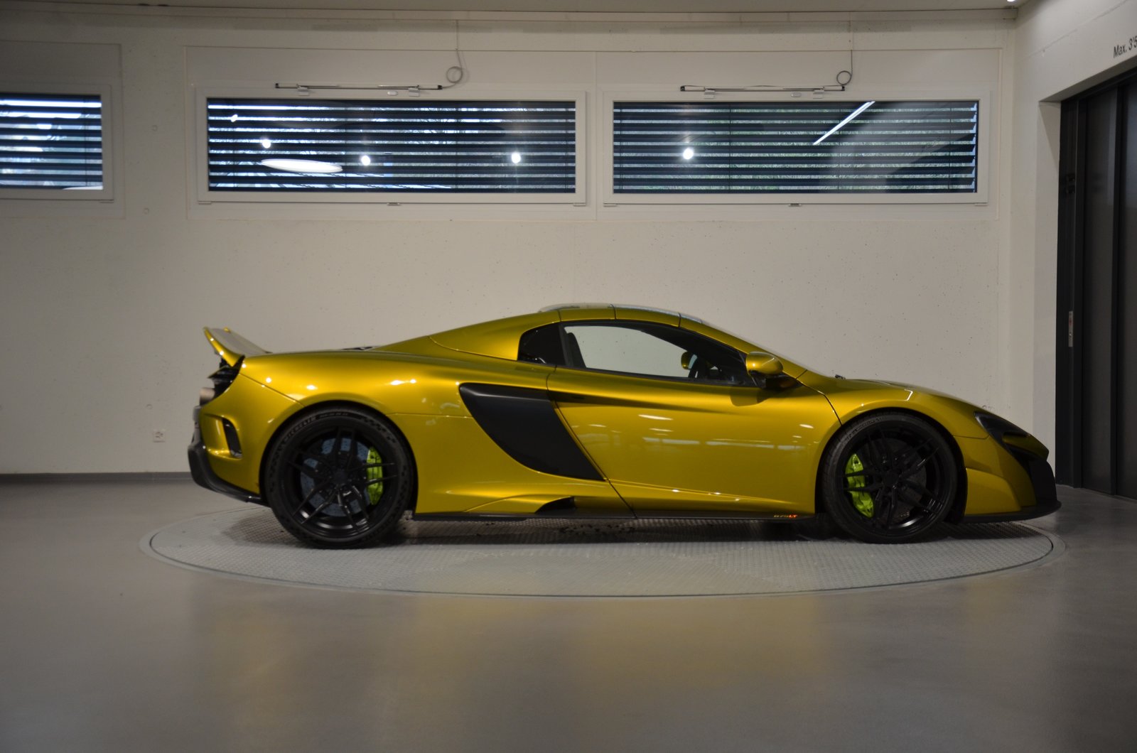 MCLAREN 675LT Spider 3.8 V8 SSG, Benzin, Occasion / Gebraucht, Automat - 6