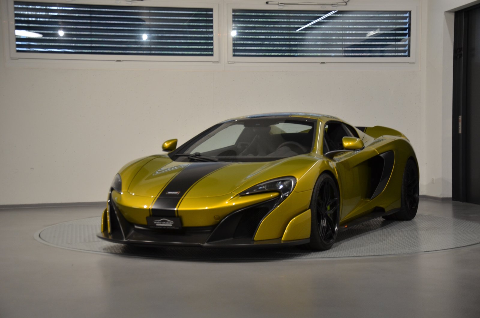 MCLAREN 675LT Spider 3.8 V8 SSG, Benzin, Occasion / Gebraucht, Automat - 7