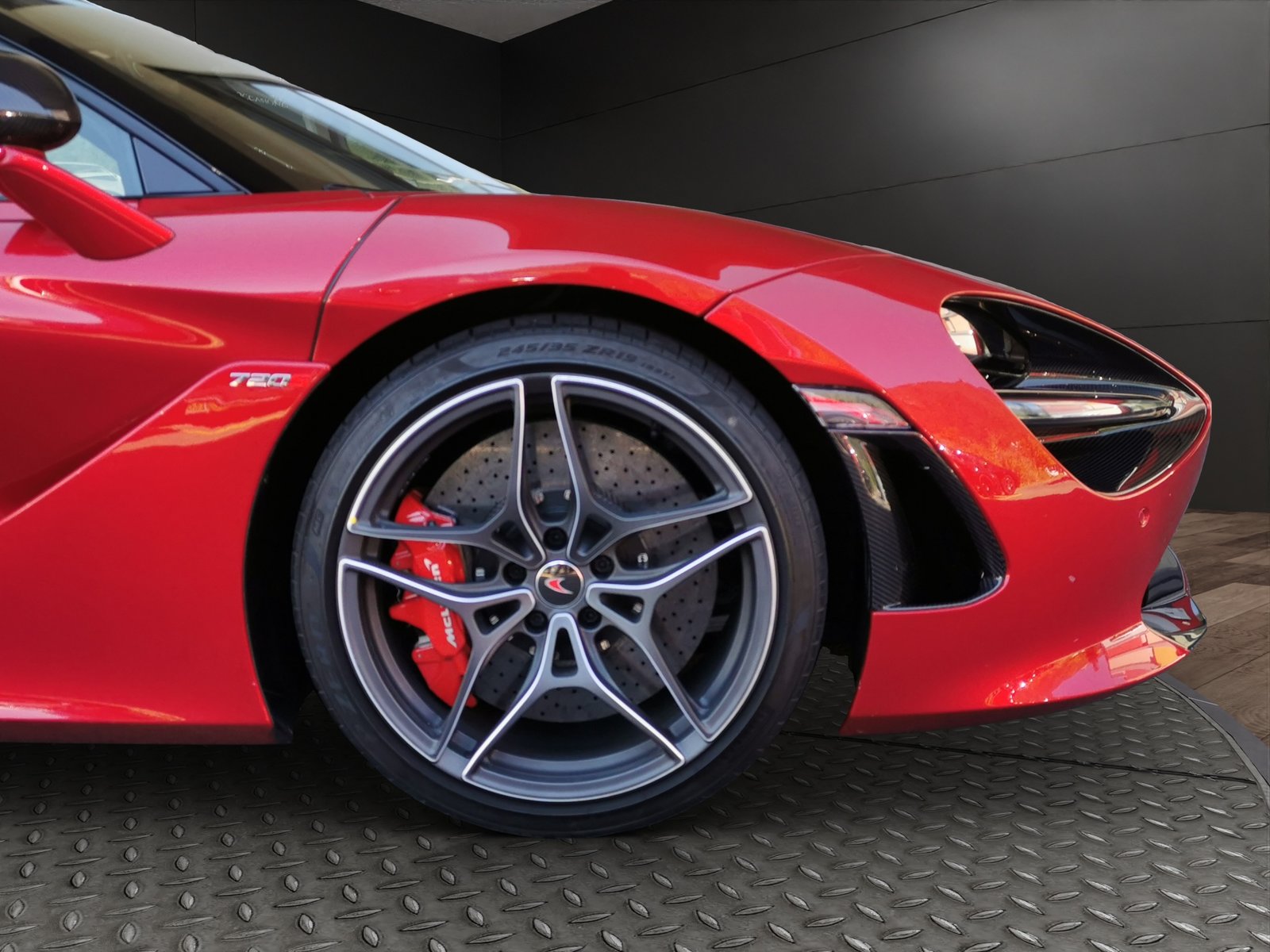 MCLAREN 720S, Benzin, Occasion / Gebraucht, Automatik - 4