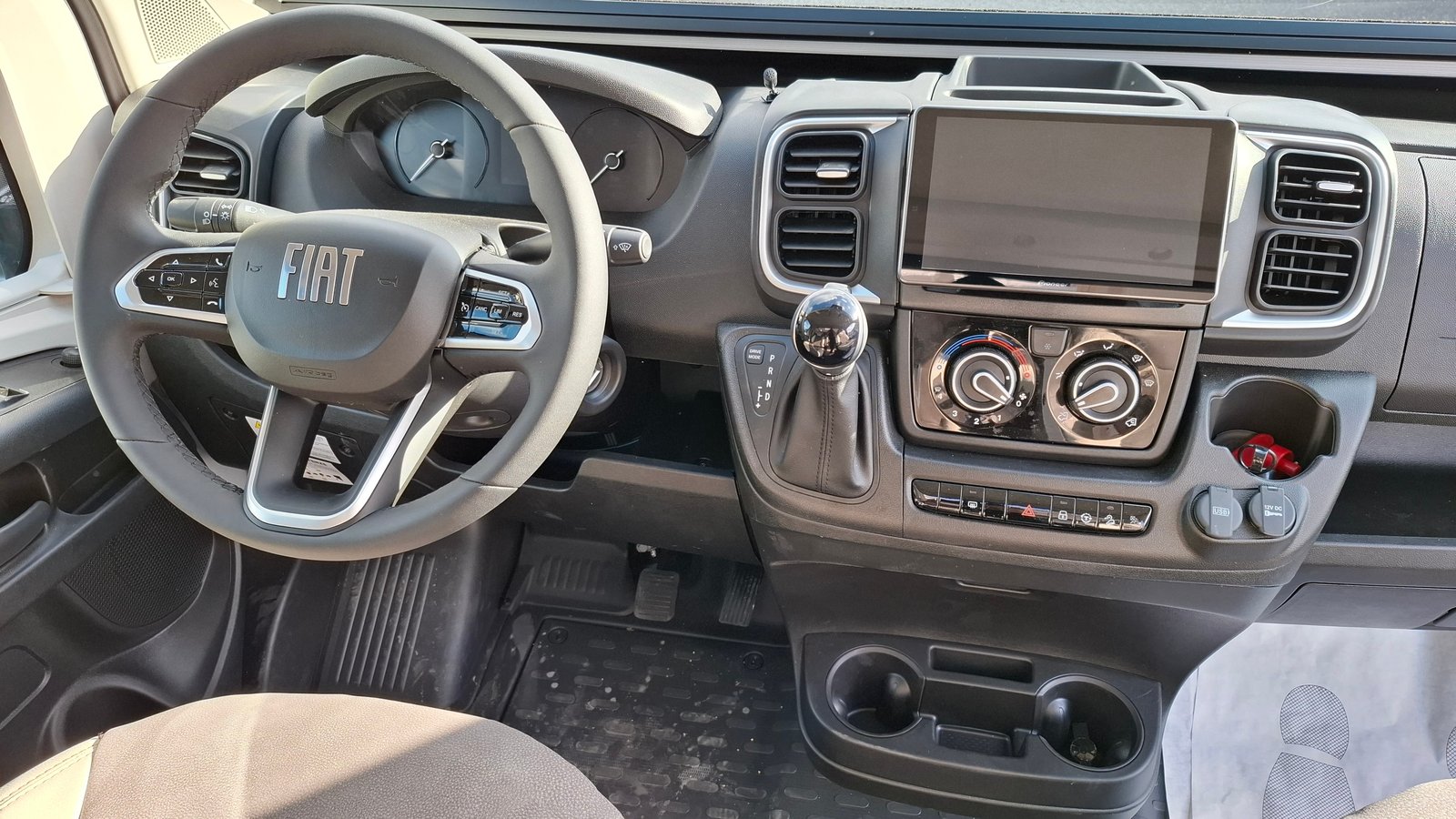MCLOUIS Menfys 3 25 EDITION, Diesel, Auto nuove, Automatico - 4
