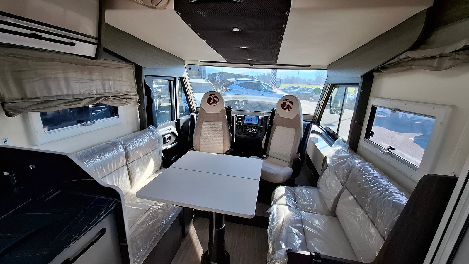 MCLOUIS Nevis 881 25 Edition, Diesel, Neuwagen, Automatik - 6