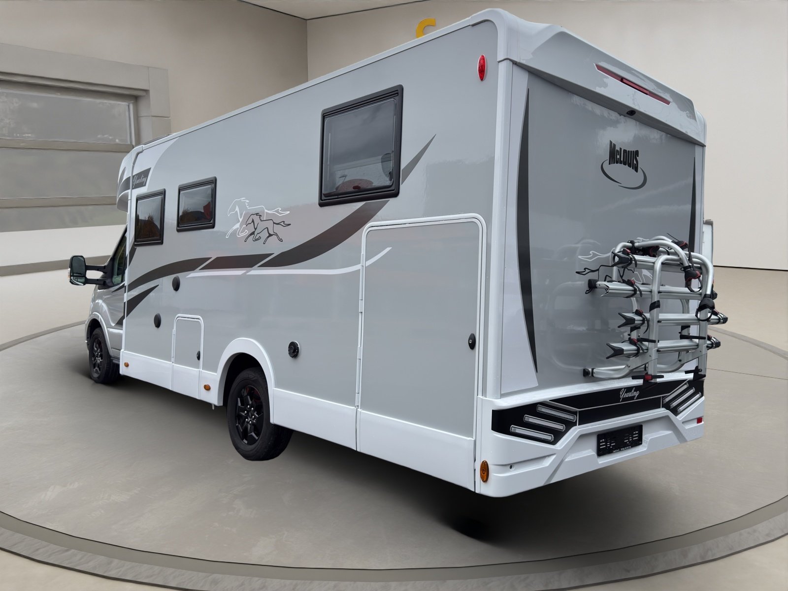 MCLOUIS Yearling 73, Diesel, Occasion / Utilisé, Automatique - 5