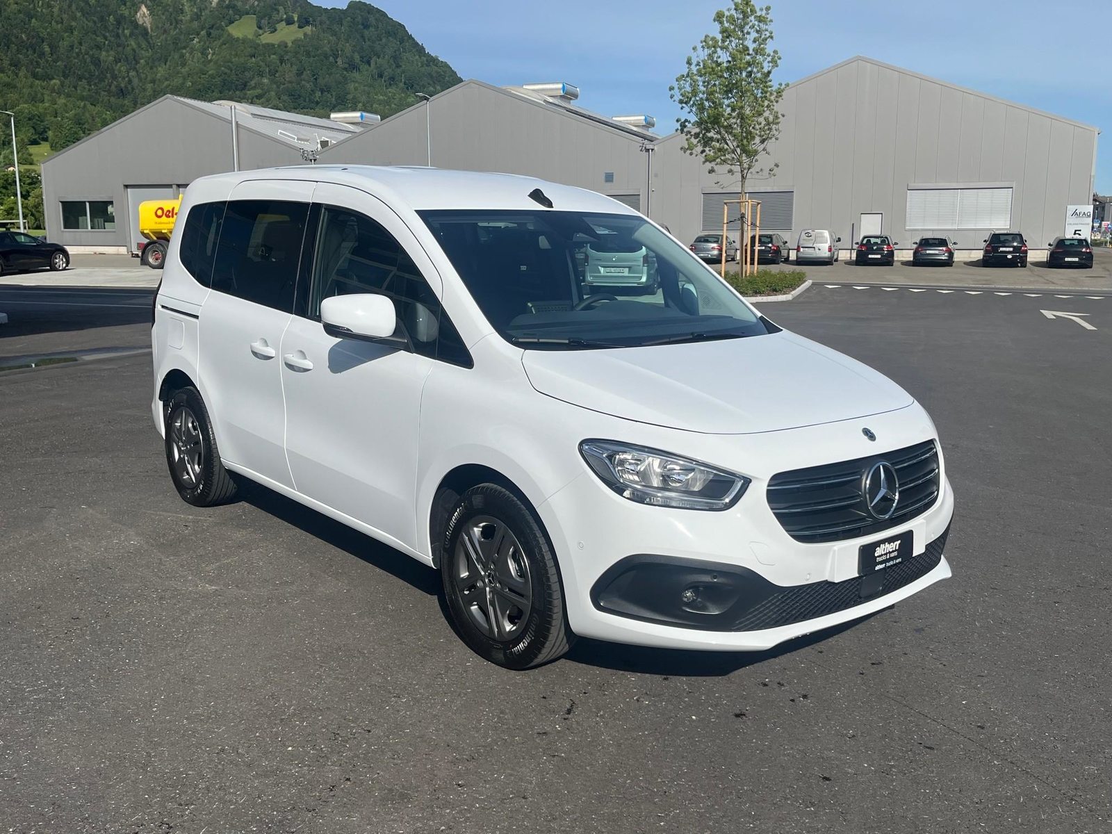 MERCEDES-BENZ 180 d Style Van S, Diesel, Voiture nouvelle, Automatique - 2