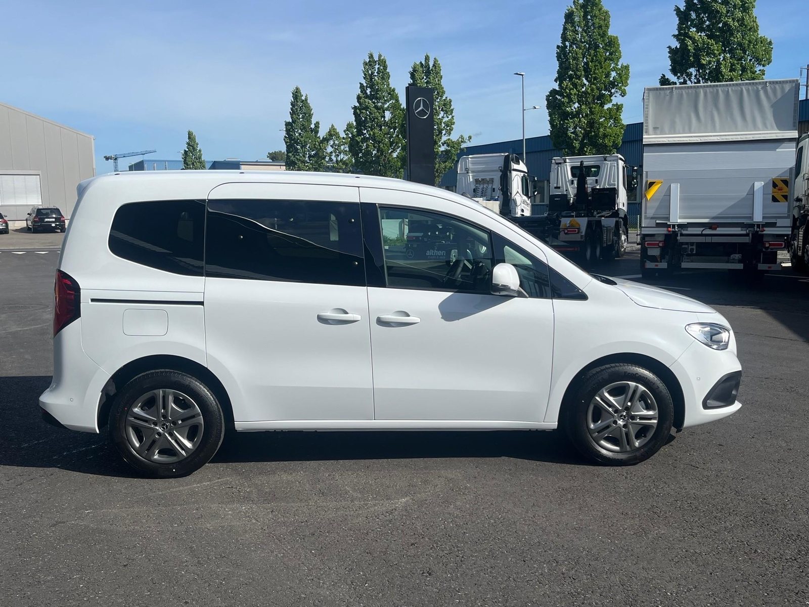 MERCEDES-BENZ 180 d Style Van S, Diesel, Voiture nouvelle, Automatique - 3