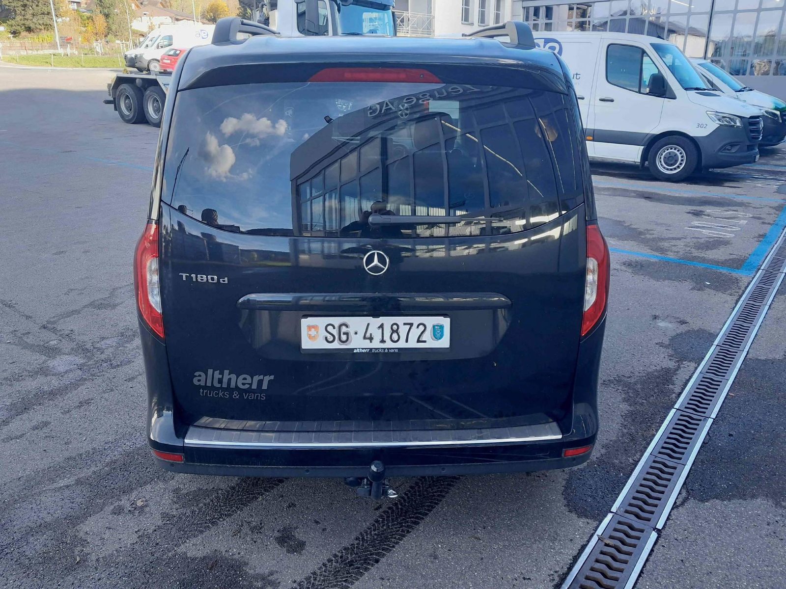 MERCEDES-BENZ 180 d Style Van S, Diesel, Voiture de démonstration, Automatique - 4