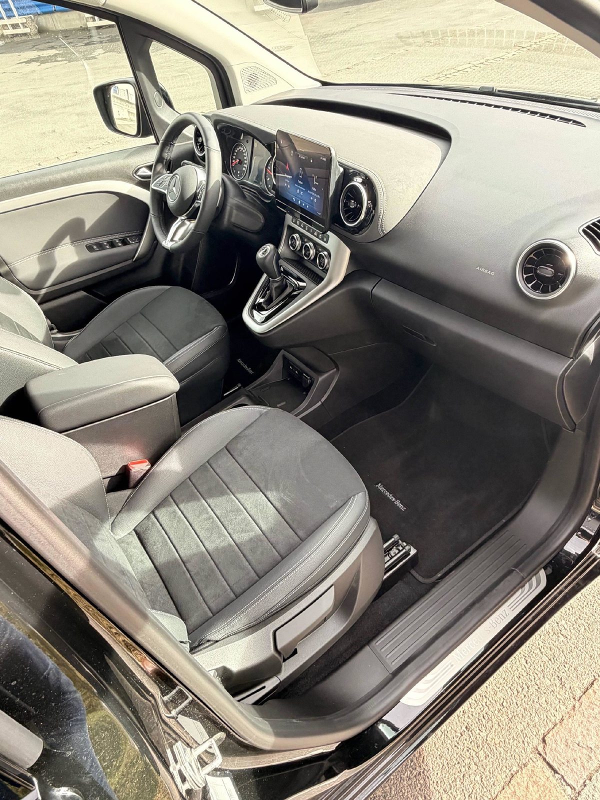 MERCEDES-BENZ T 180d Style S FWD, Diesel, Vorführwagen, Automatik - 7