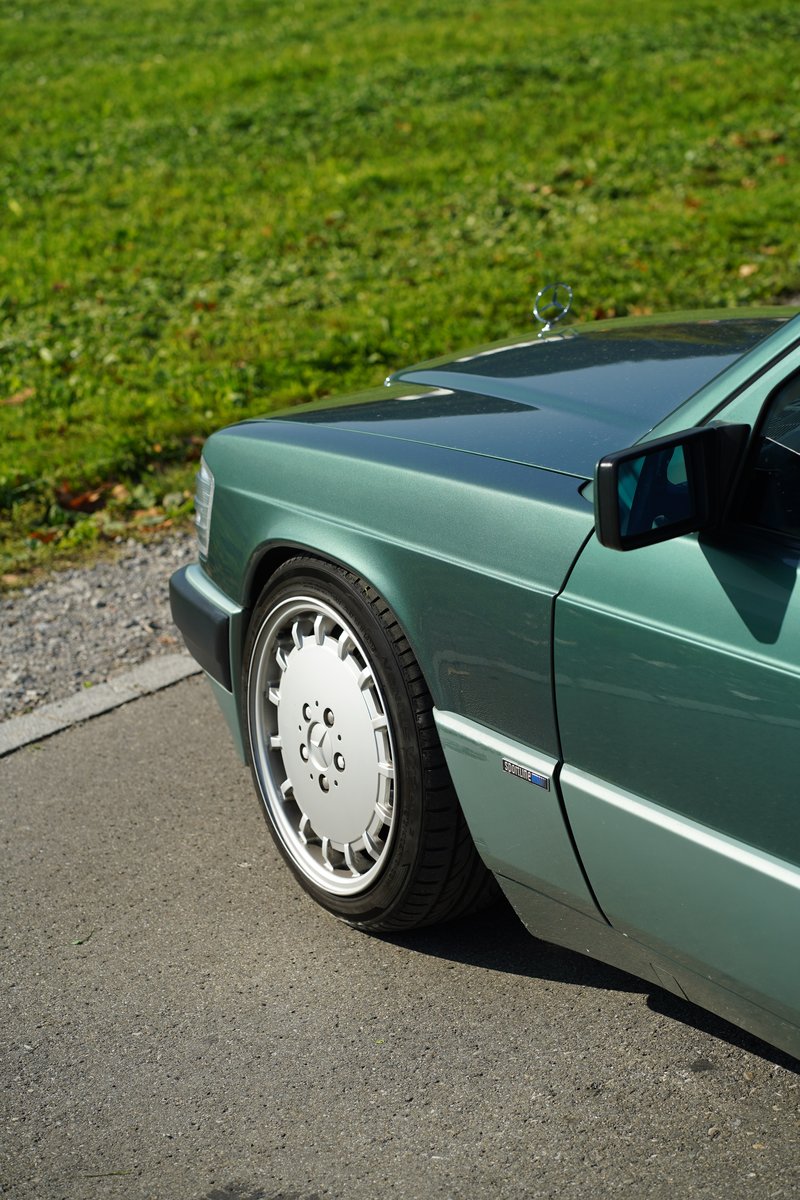 MERCEDES-BENZ 190 E 1.8 Avantgarde, Essence, Occasion / Utilisé, Manuelle - 3