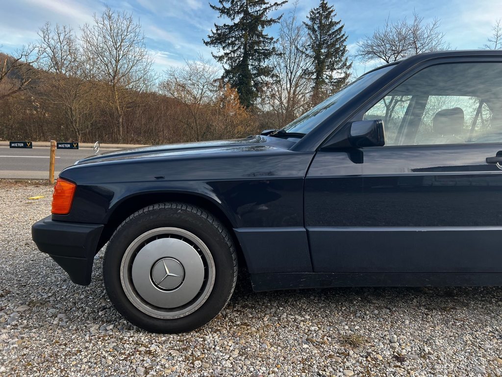 MERCEDES-BENZ W201 190 E 1.8, Petrol, Second hand / Used, Manual - 4
