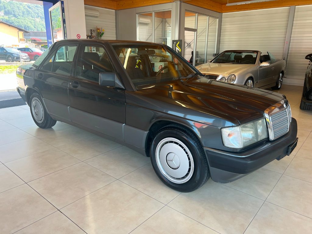 MERCEDES-BENZ W201 190 E 1.8, Essence, Occasion / Utilisé, Automatique - 3