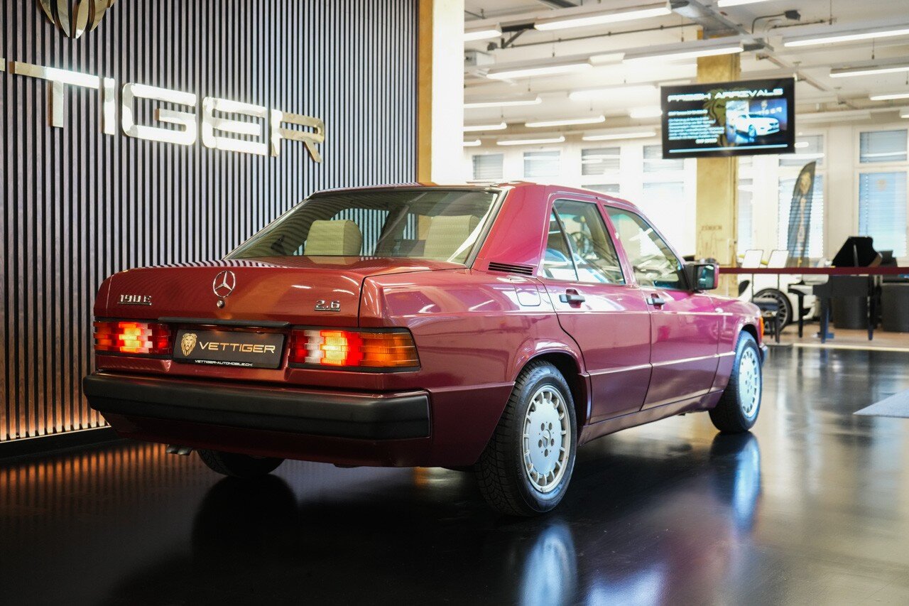 MERCEDES-BENZ 190 E 2.6, Essence, Occasion / Utilisé, Automatique - 6
