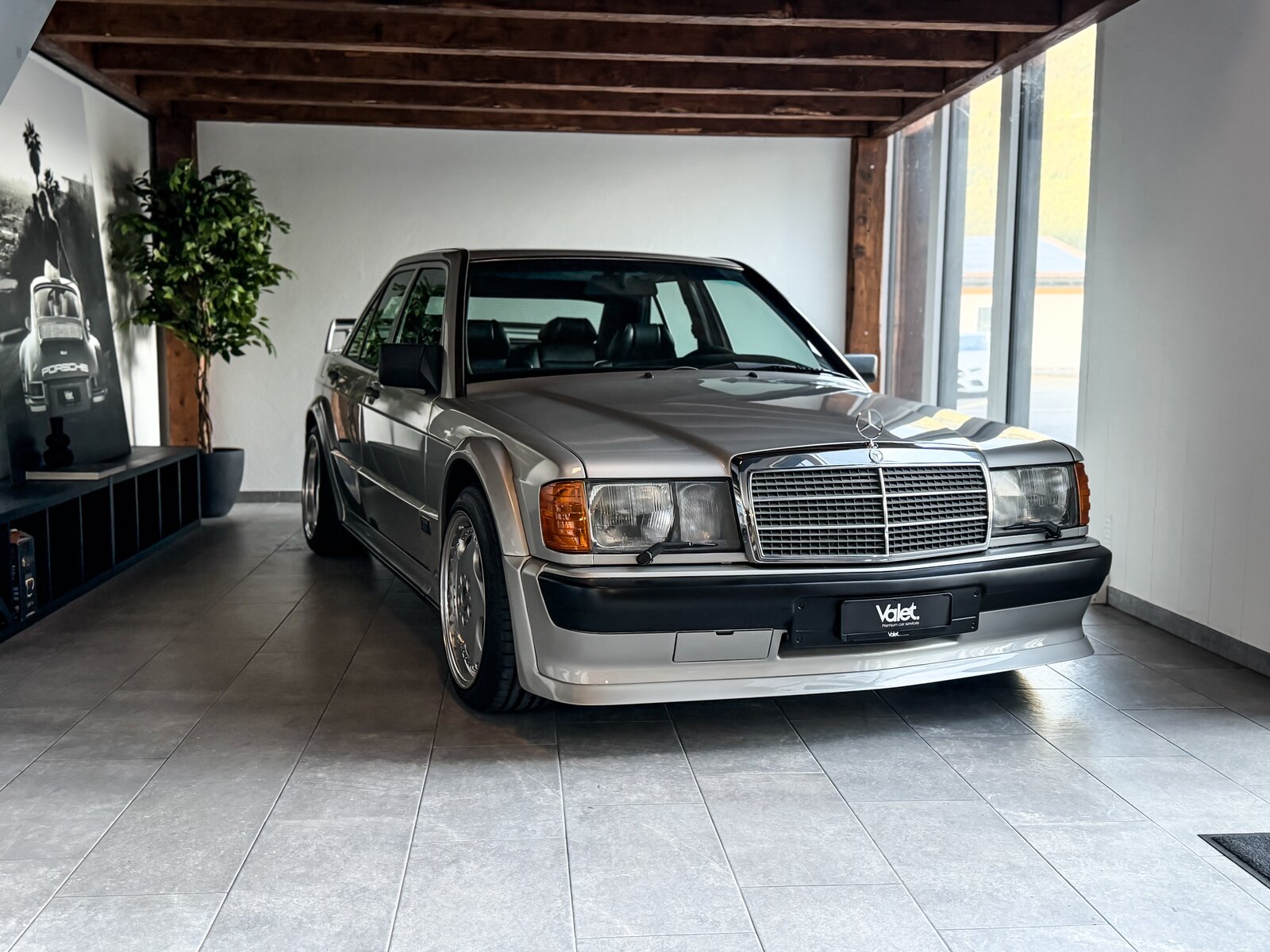 MERCEDES-BENZ 190 E 2.5-16
