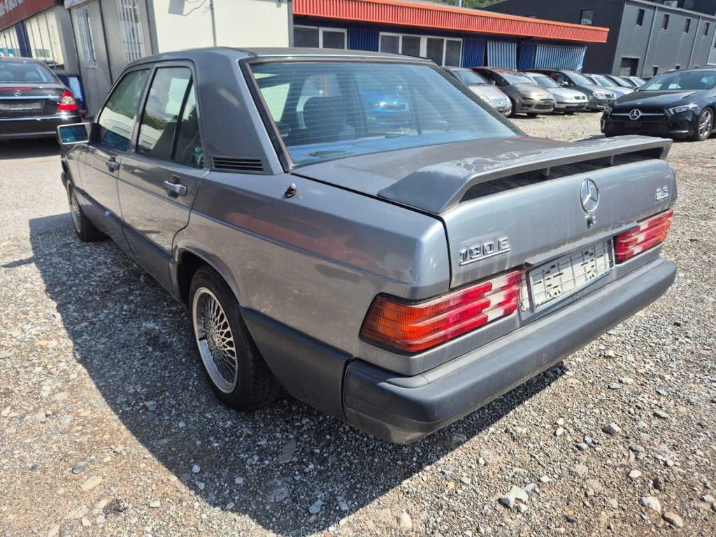 MERCEDES-BENZ 190 E 2.3, Petrol, Second hand / Used, Automatic - 3