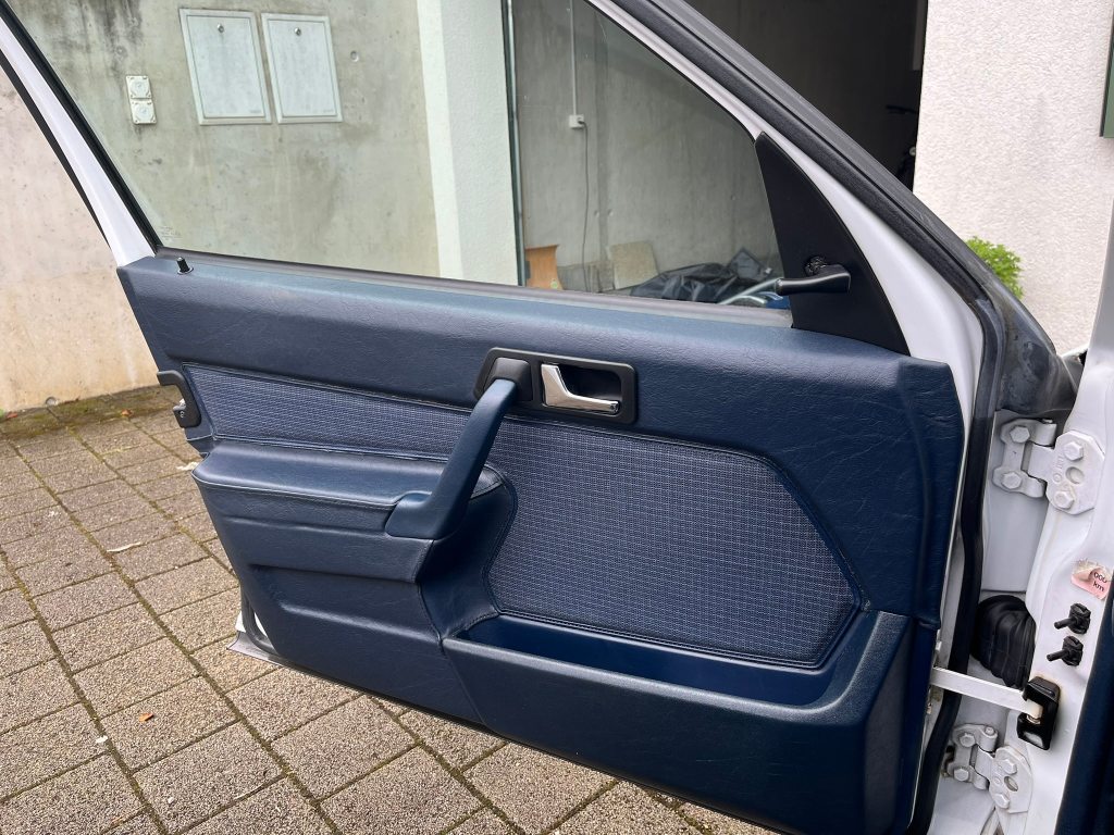 MERCEDES-BENZ 190 E 2.3 ABS, Benzina, Auto d'epoca, Automatico - 5