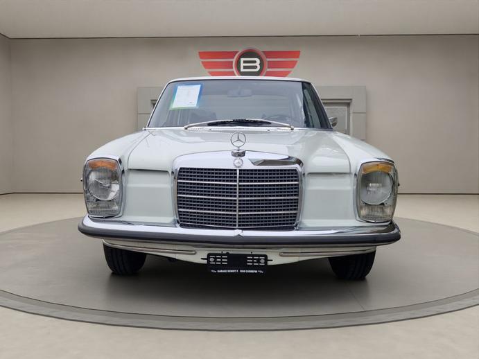 MERCEDES-BENZ 200, Essence, Occasion / Utilisé, Automatique