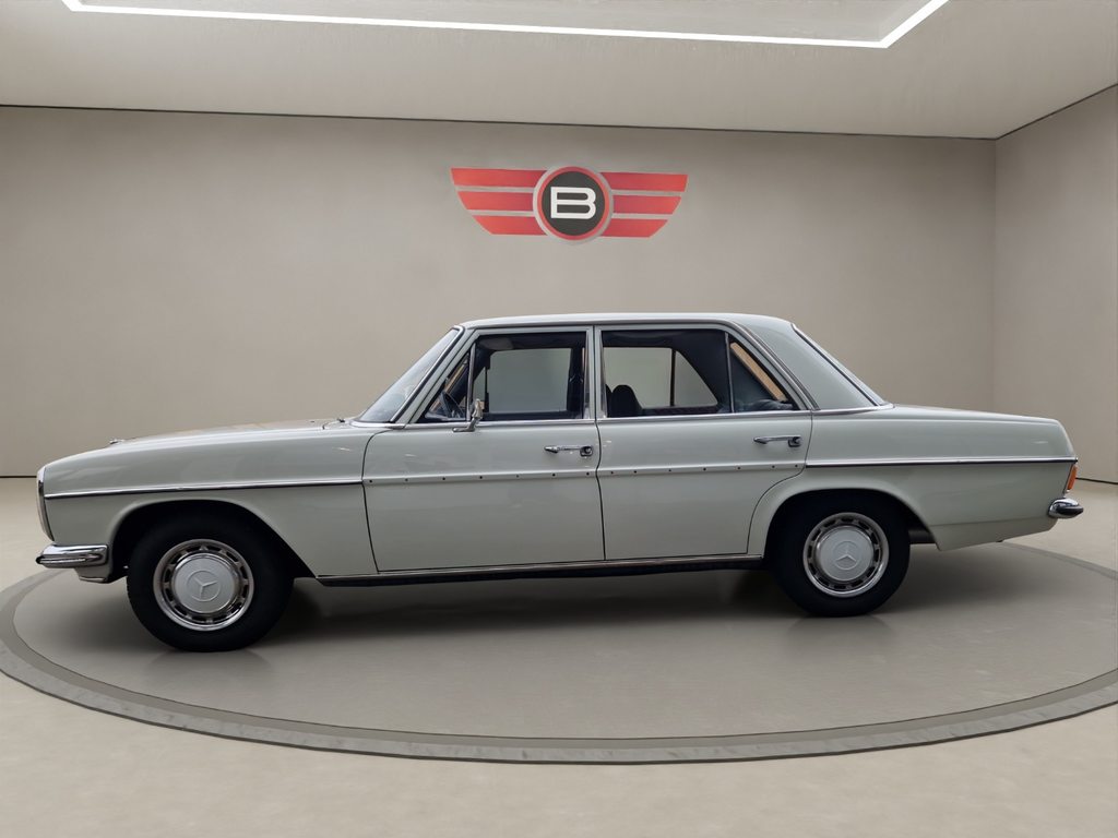MERCEDES-BENZ 200, Essence, Occasion / Utilisé, Automatique - 3