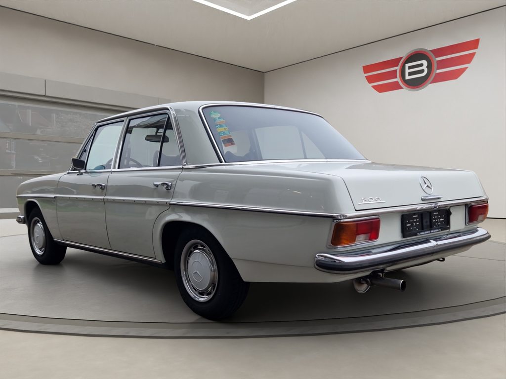 MERCEDES-BENZ 200, Essence, Occasion / Utilisé, Automatique - 4