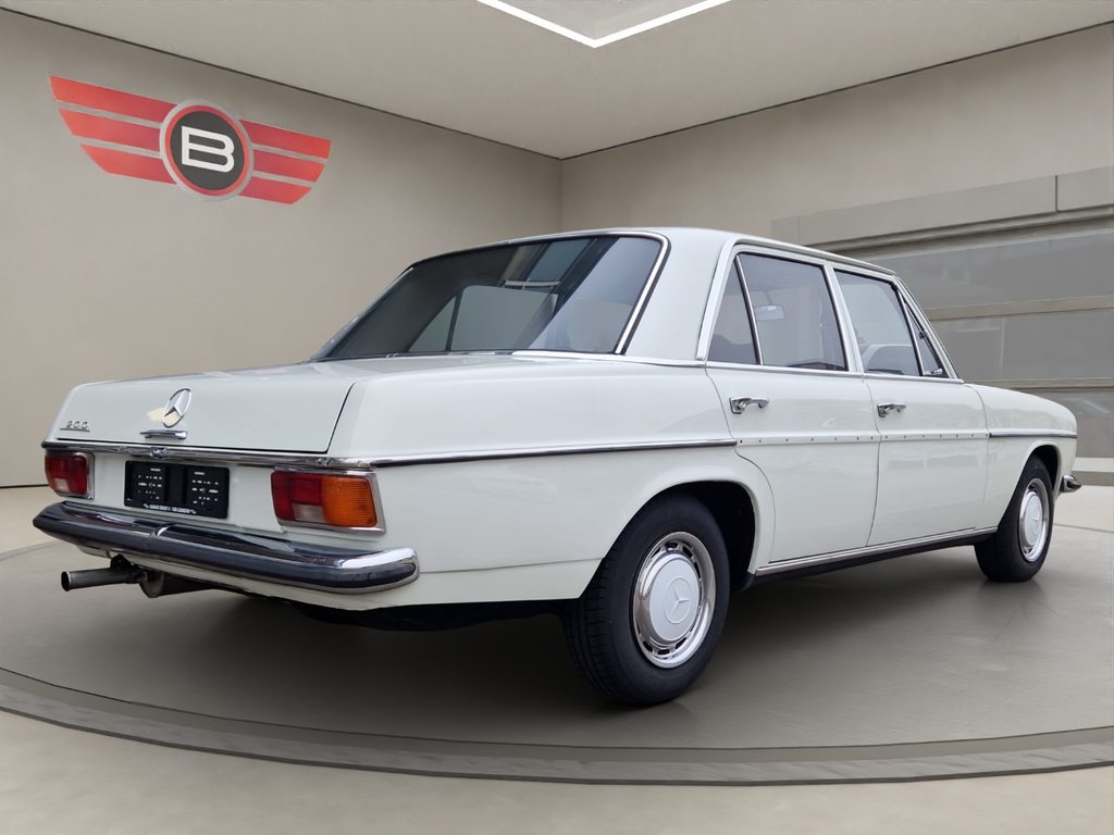 MERCEDES-BENZ 200, Essence, Occasion / Utilisé, Automatique - 6