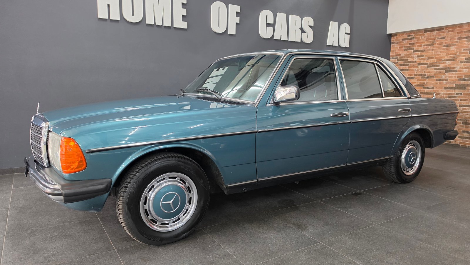 MERCEDES-BENZ 200 Automatic Veteran, Benzin, Occasion / Gebraucht, Automatik - 2