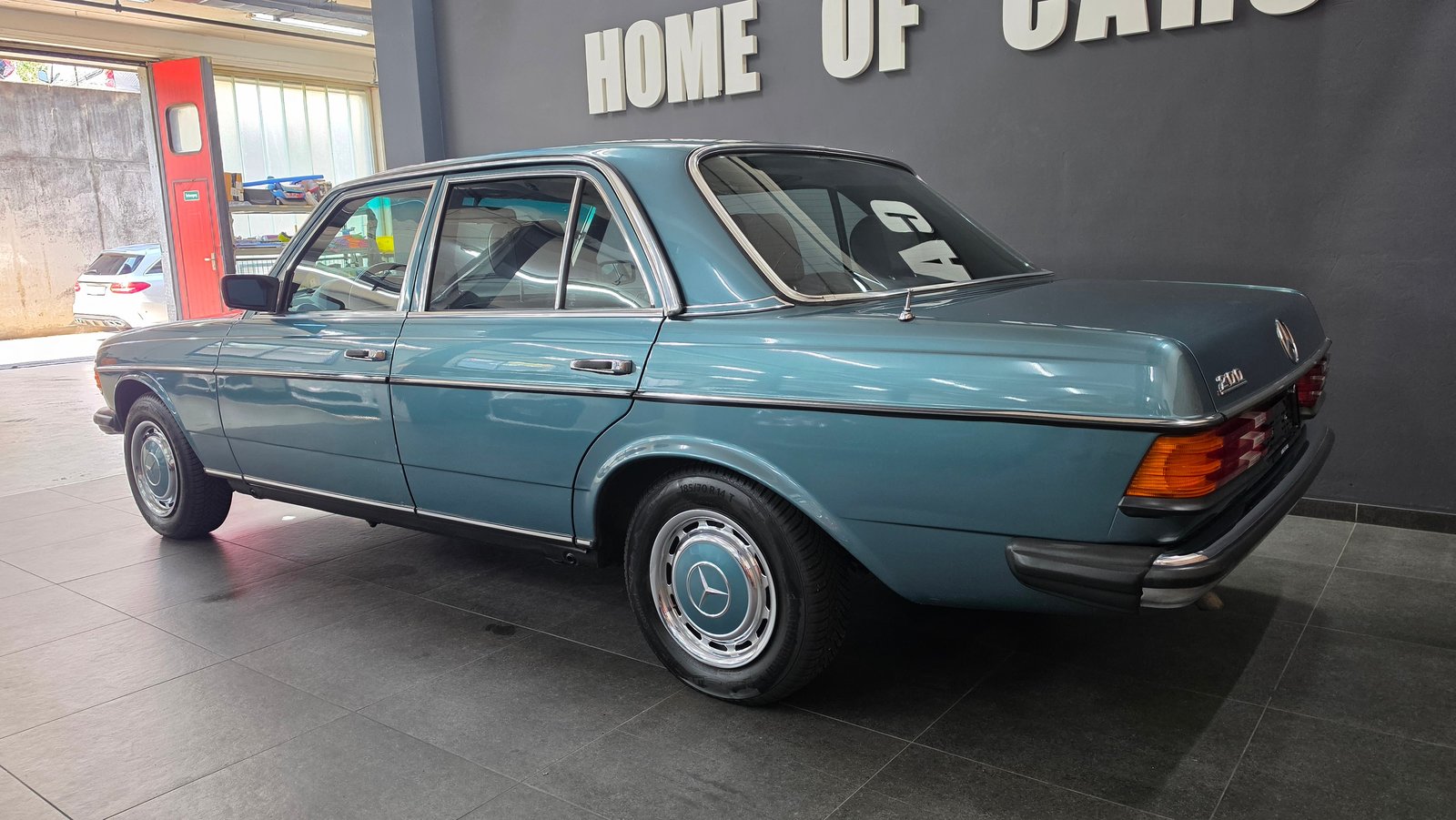 MERCEDES-BENZ 200 Automatic Veteran, Benzin, Occasion / Gebraucht, Automatik - 4