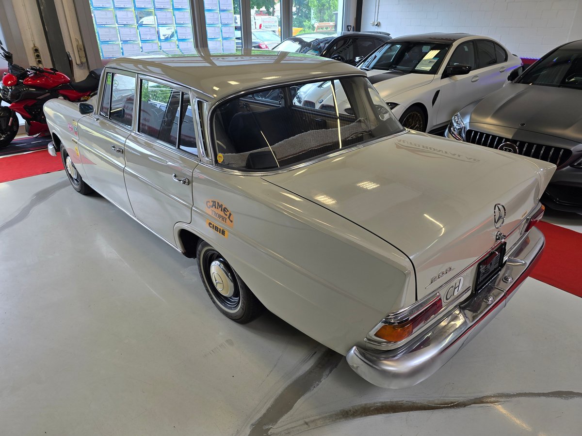 MERCEDES-BENZ 200, Essence, Voiture de collection, Manuelle - 5