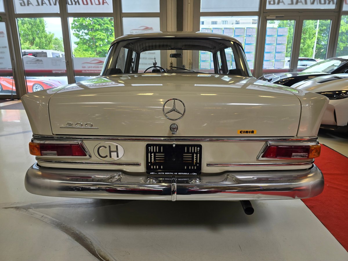 MERCEDES-BENZ 200, Essence, Voiture de collection, Manuelle - 7