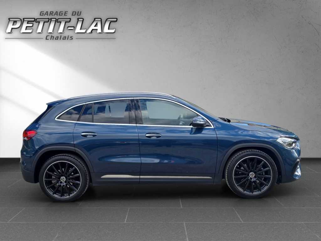 MERCEDES-BENZ 200 GLA 200 AMG Line 4matic, Petrol, Second hand / Used, Automatic - 3