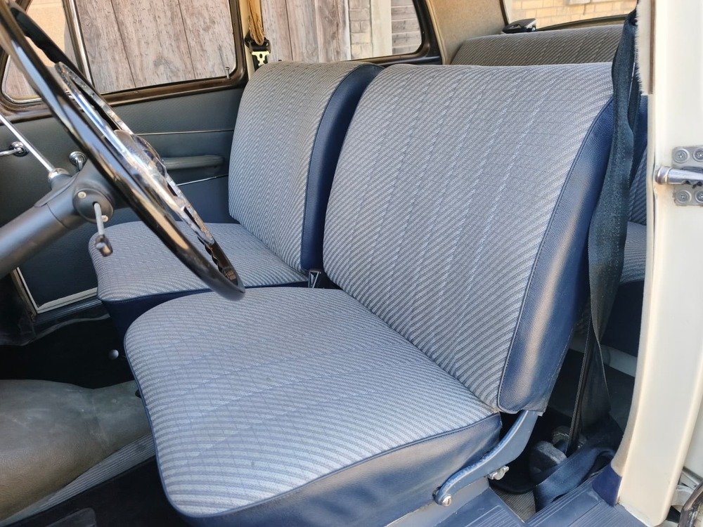 MERCEDES-BENZ 219, Petrol, Classic, Manual - 5