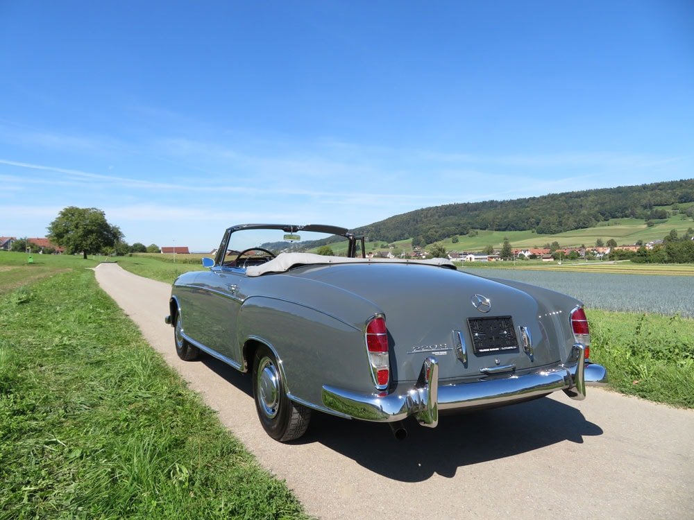 MERCEDES-BENZ 220 S, Benzin, Oldtimer, Handschaltung - 2