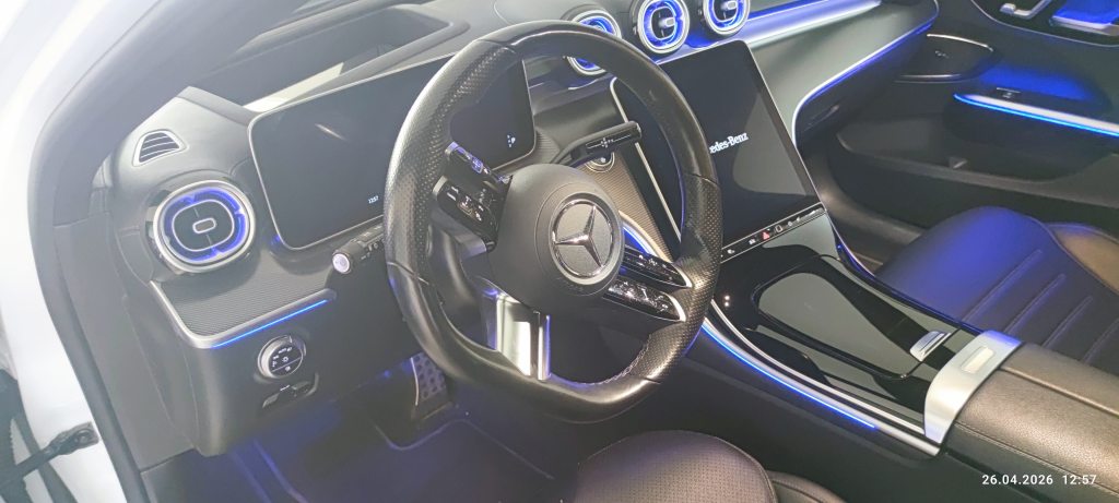 MERCEDES-BENZ 220 C 200 C 220 d AMG Line