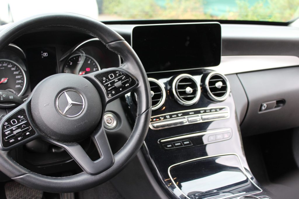 MERCEDES-BENZ C 220 d Swiss Star 4matic, Diesel, Second hand / Used, Automatic - 6