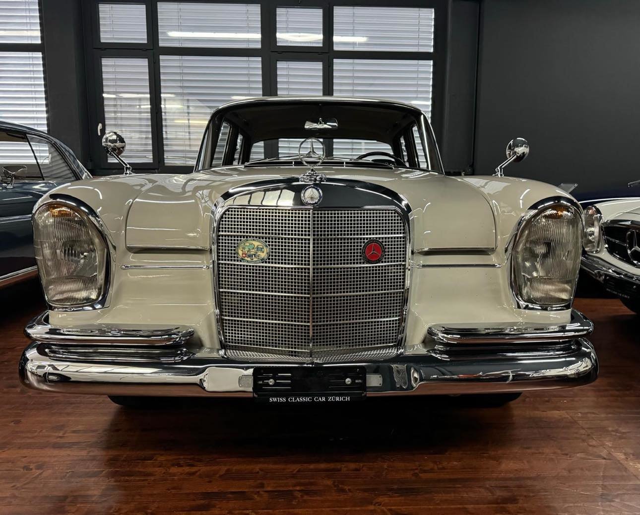 MERCEDES-BENZ 220S Heckflosse, Benzina, Auto d'epoca, Manuale - 3
