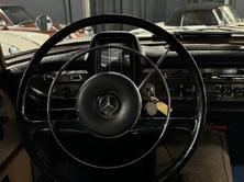 MERCEDES-BENZ 220S Heckflosse, Petrol, Classic, Manual - 7