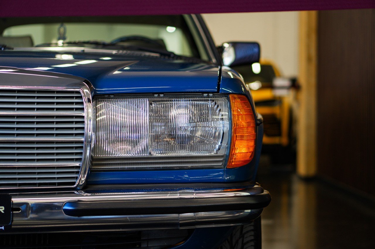 MERCEDES-BENZ 230 CE, Benzin, Occasion / Gebraucht, Handschaltung - 7