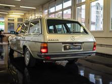MERCEDES-BENZ 230 TE, Petrol, Second hand / Used, Automatic - 4
