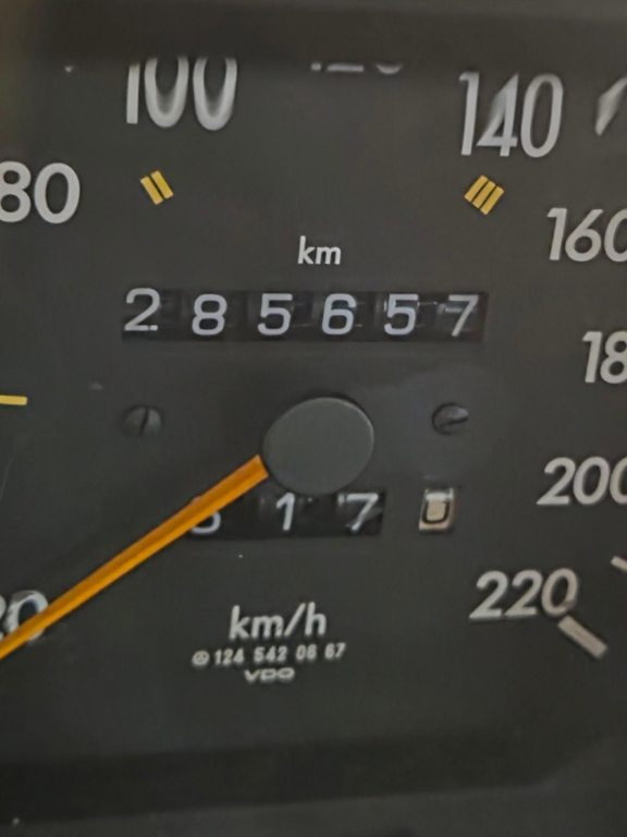 MERCEDES-BENZ 230 230 TE