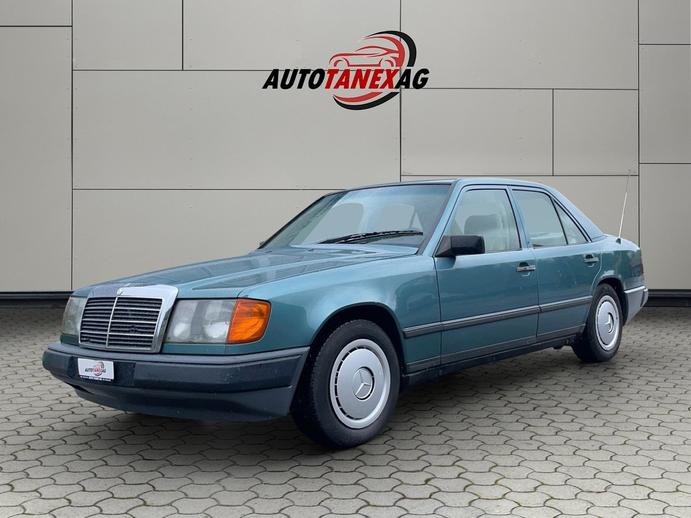 MERCEDES-BENZ 230 E, Petrol, Second hand / Used, Manual