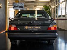 MERCEDES-BENZ 230 E, Benzin, Occasion / Gebraucht, Automatik - 5
