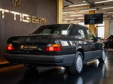 MERCEDES-BENZ 230 E, Benzin, Occasion / Gebraucht, Automatik - 7